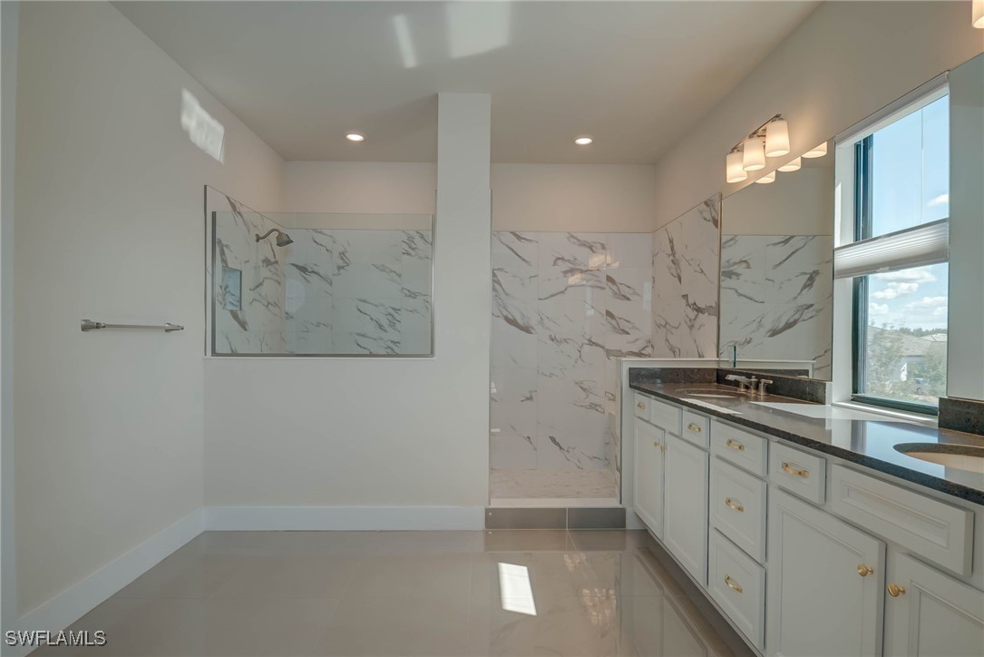 5 Bed SingleFamilyResidence for Sale in Avalon Park, photo 24