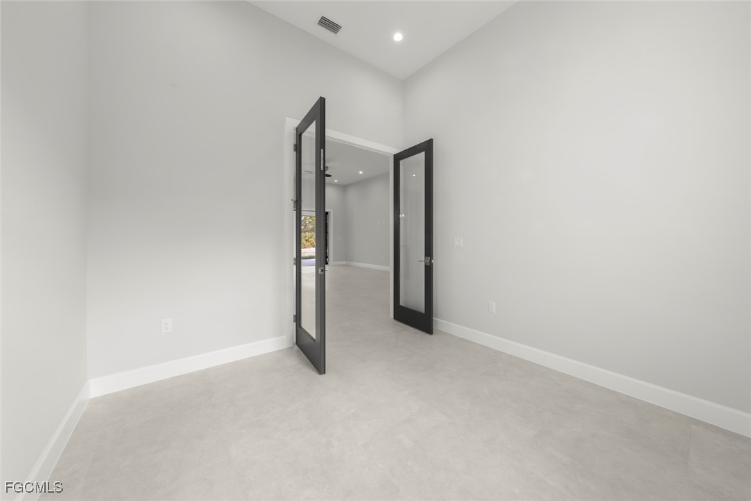 4 Bed SingleFamilyResidence for Sale in Naples, photo 24