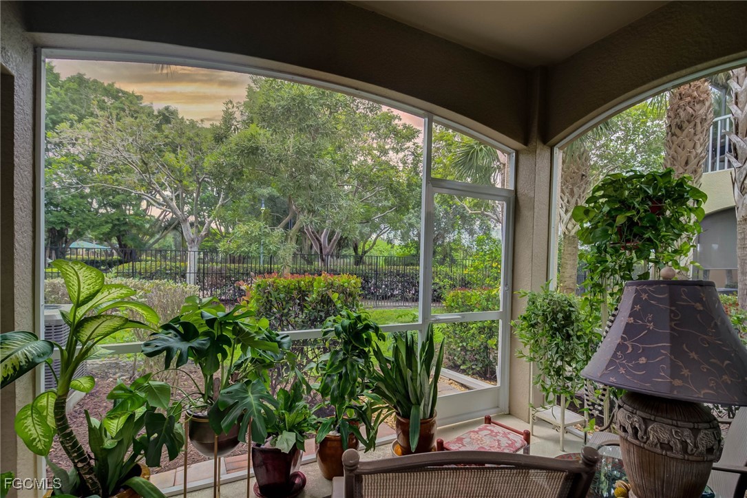 2 Bed Condominium for Sale in Sorrento, photo 24