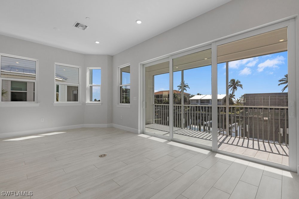 4 Bed Waterfront Home for Sale in Seahaven, photo 24