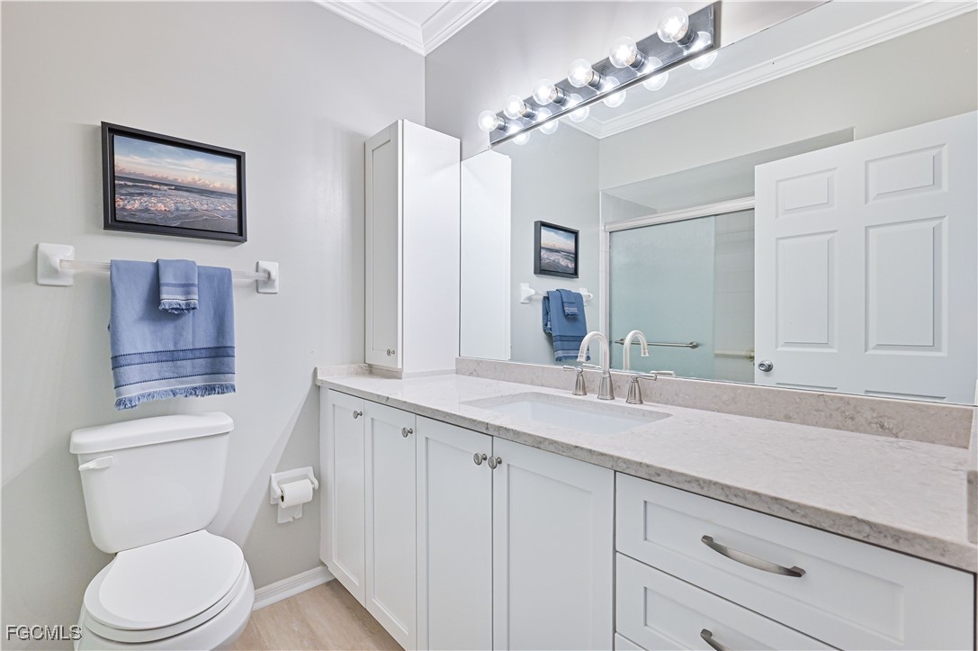 1 Bed Waterfront Home for Sale in Fort Myers, photo 24