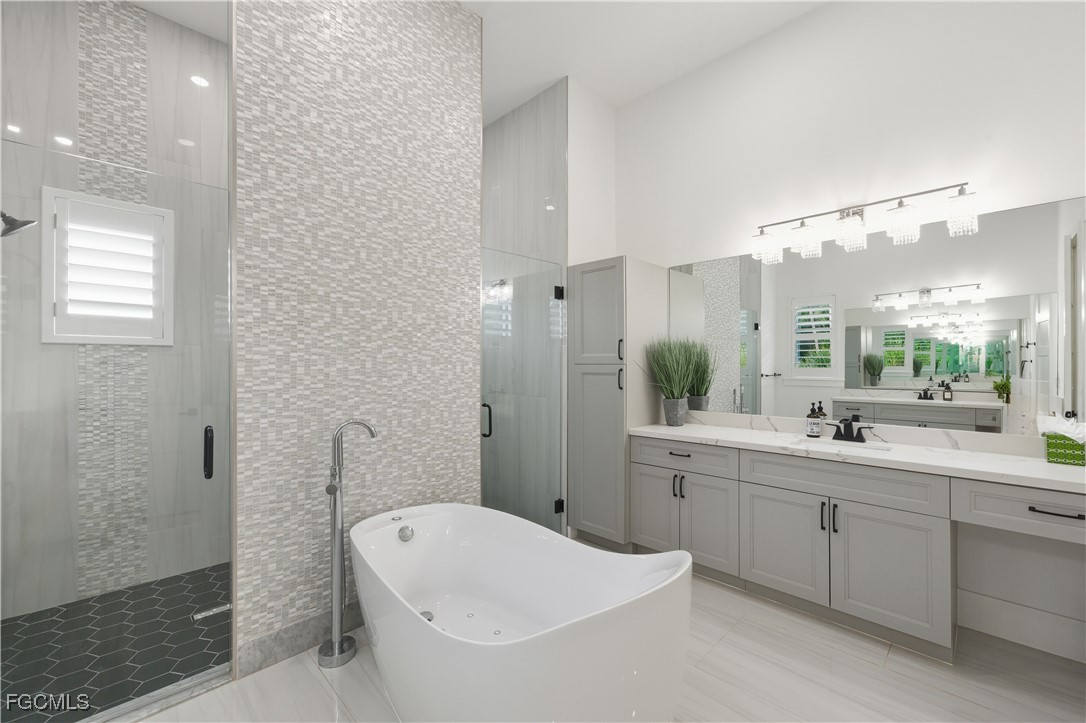 4 Bed Pool Home for Sale in Naples, photo 24
