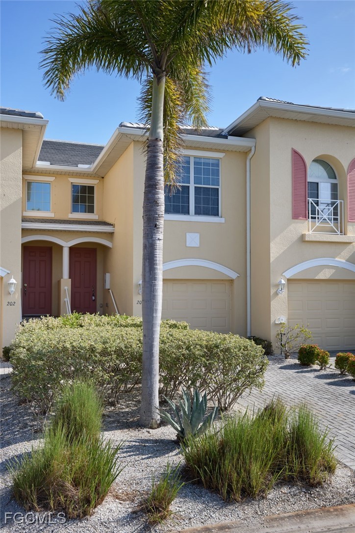 3 Bed Waterfront Home for Sale in Lucaya, FL, $380,000 — photo 24
