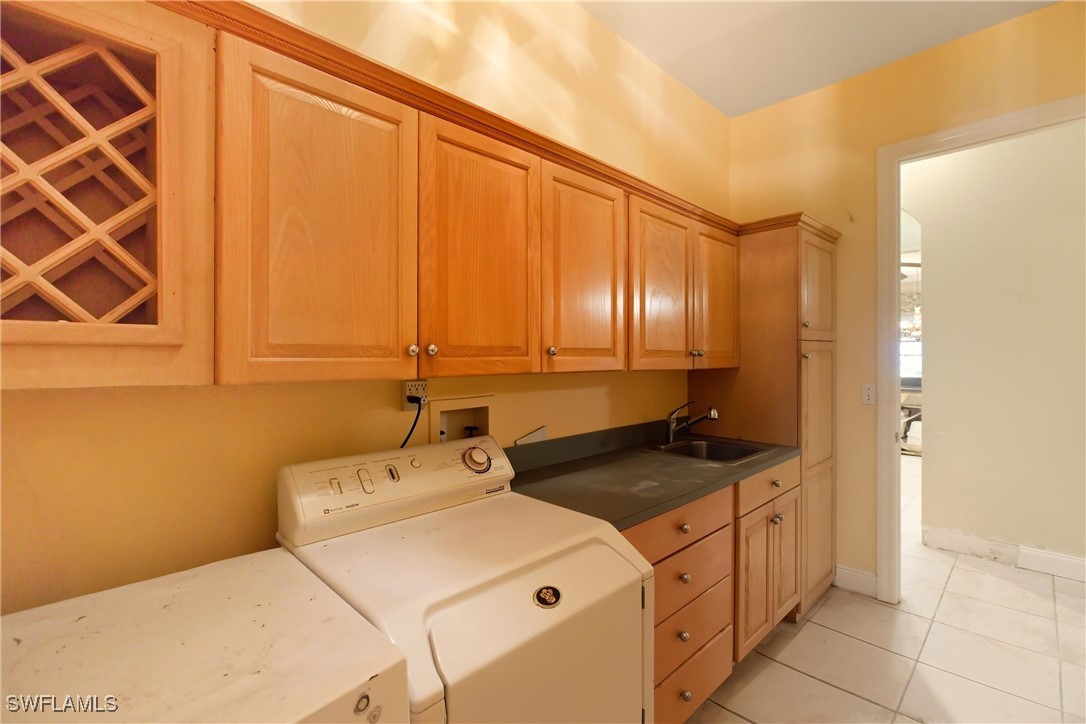 3 Bed SingleFamilyResidence for Sale in Naples, photo 24
