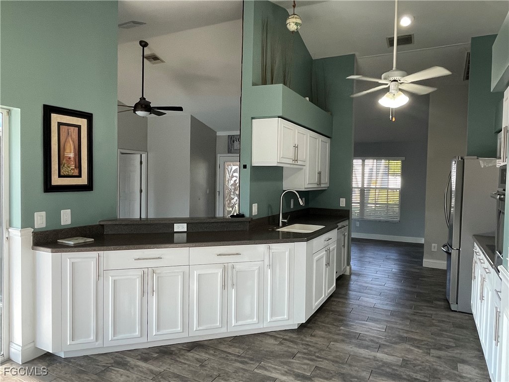 3 Bed Pool Home for Sale in Cape Coral, photo 24