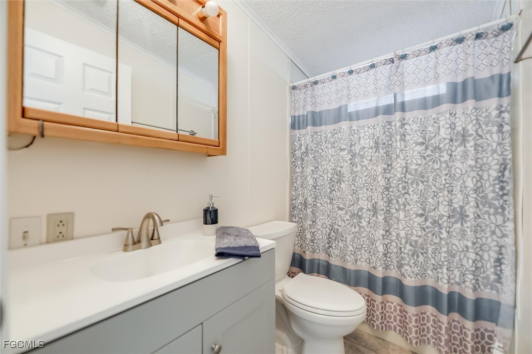 2 Bed Waterfront Home for Sale in Pine Island Cove, photo 24