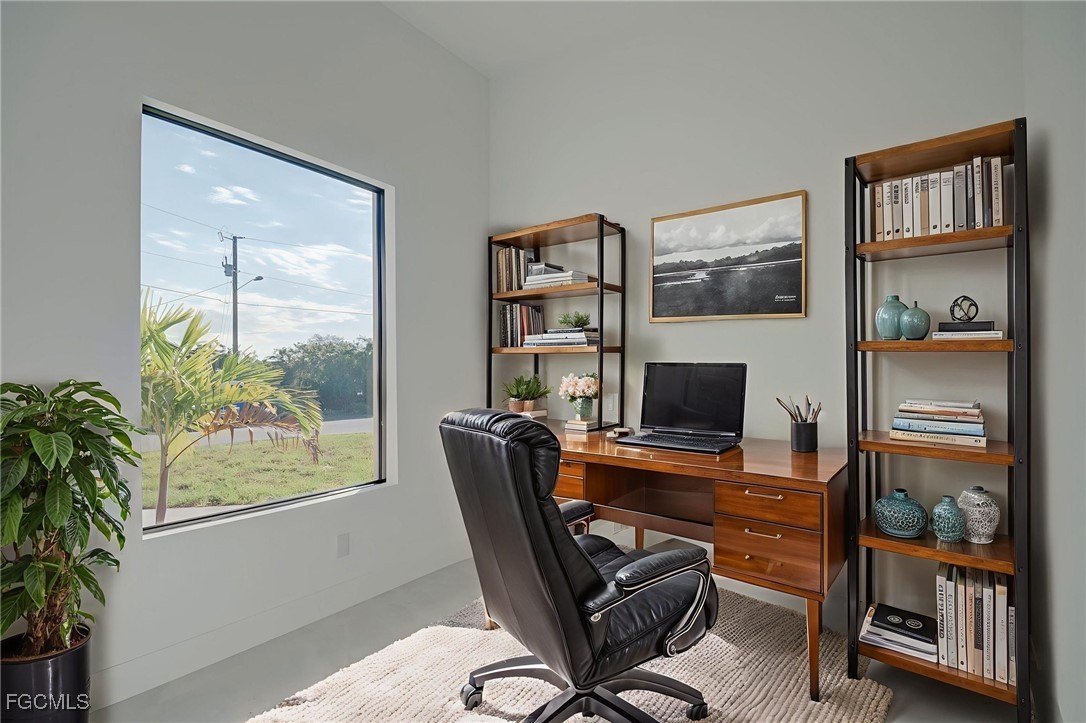 3 Bed SingleFamilyResidence for Sale in Lehigh Acres, photo 24