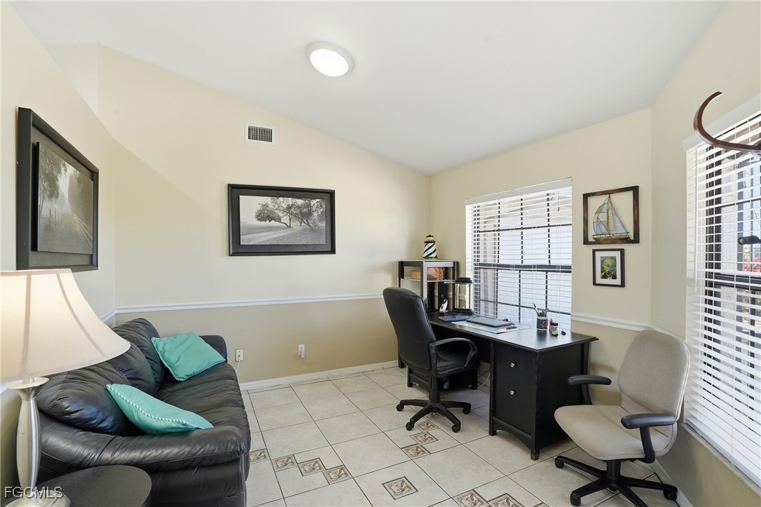 3 Bed Pool Home for Sale in Cape Coral, photo 24