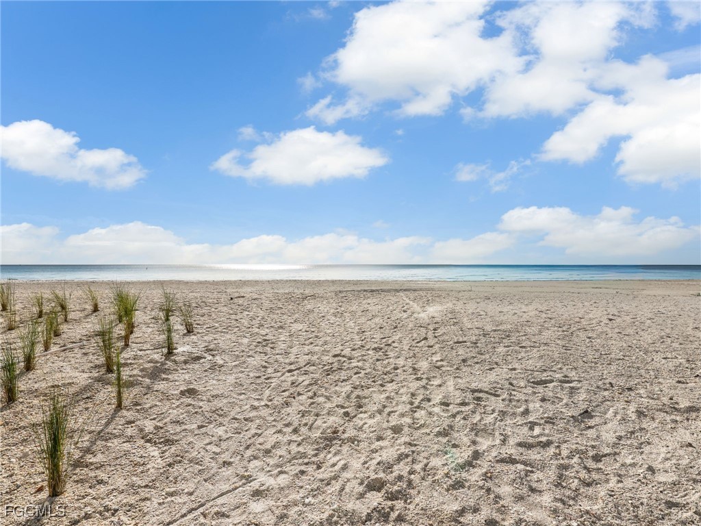 2 Bed Waterfront Home for Sale in The Egret, FL, $999,000 — photo 24