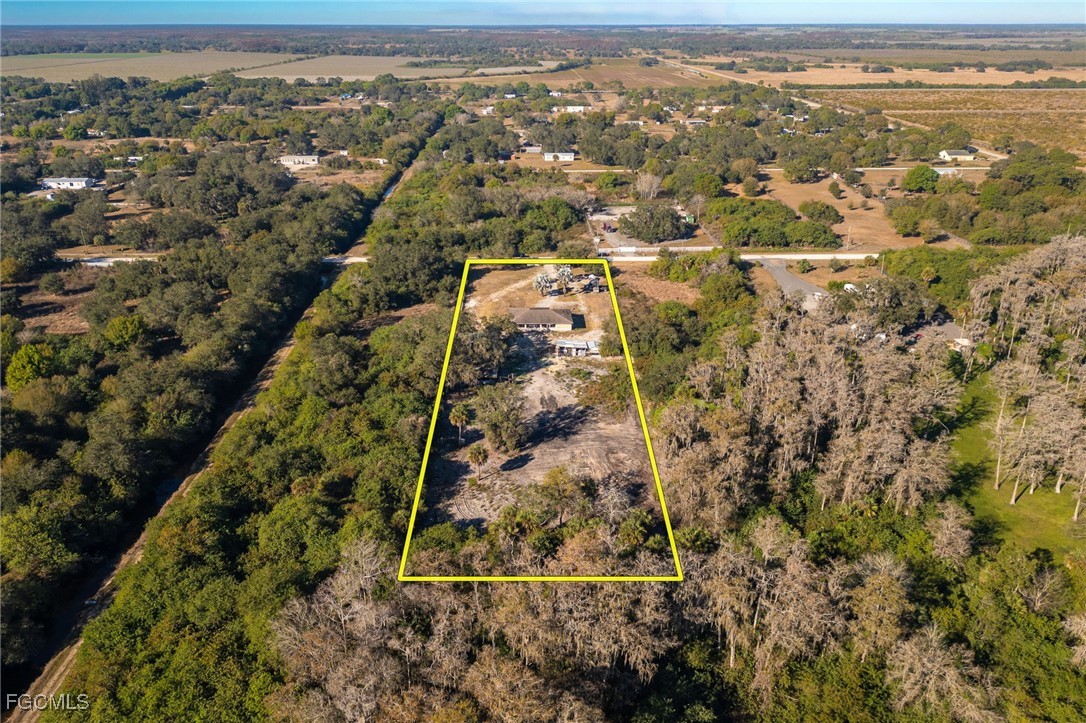 3 Bed SingleFamilyResidence for Sale in Clewiston, FL — photo 24
