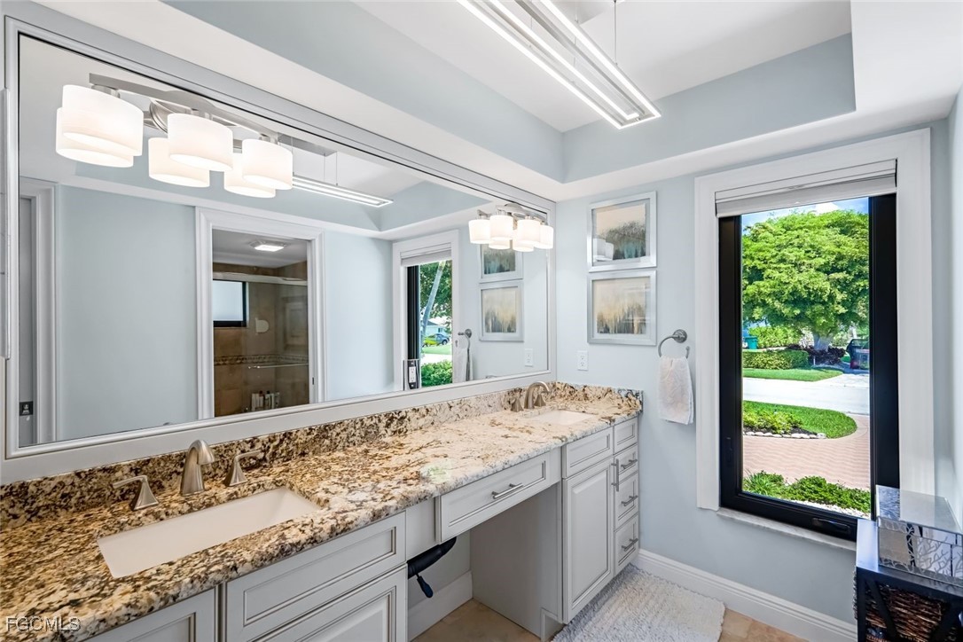 3 Bed Pool Home for Sale in Palm Acres, photo 24