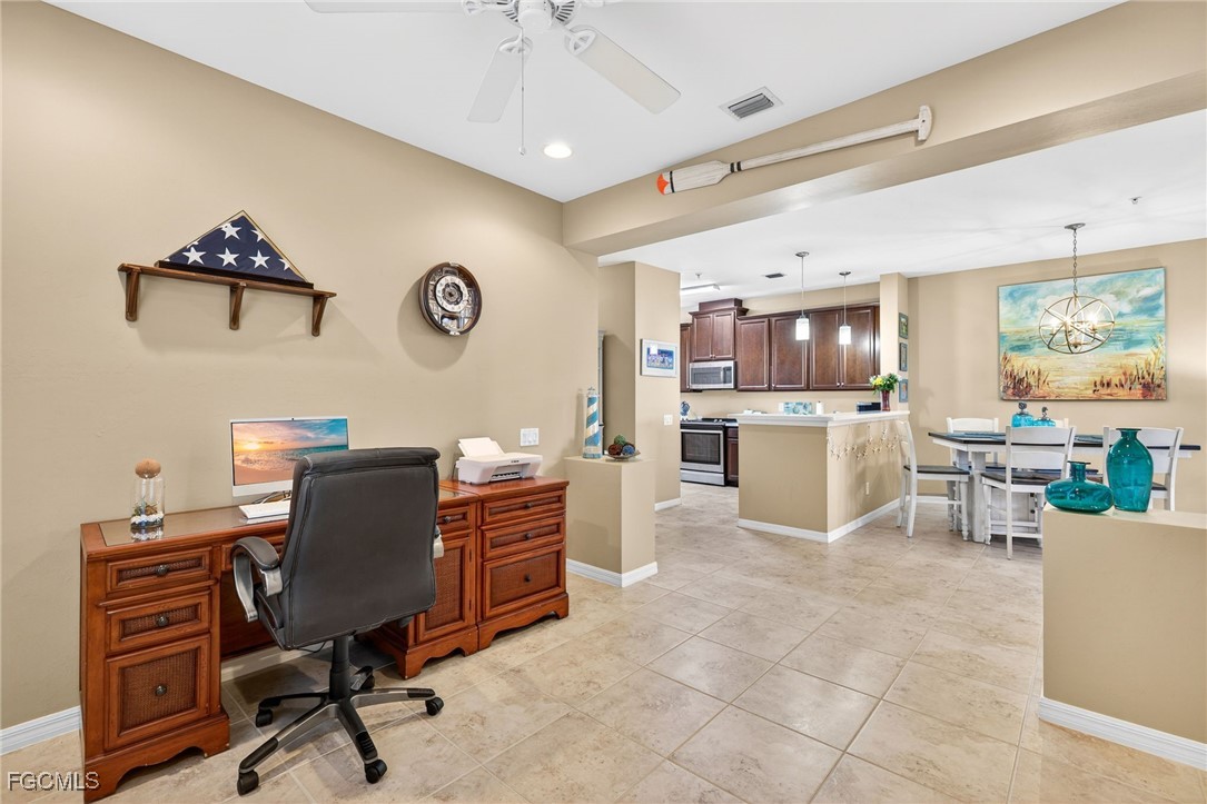 2 Bed Condominium for Sale in Fort Myers, photo 24