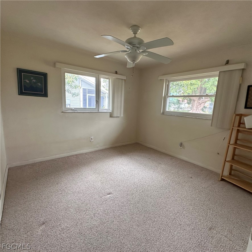 2 Bed SingleFamilyResidence for Sale in Cape Coral, photo 24