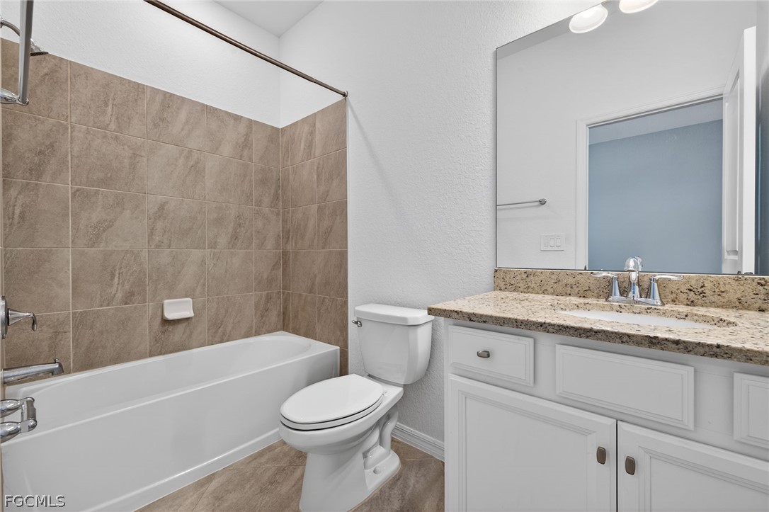 4 Bed SingleFamilyResidence for Sale in Portico, FL — photo 24