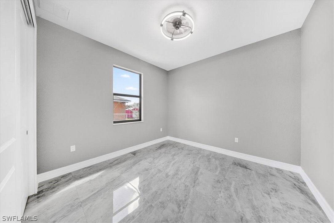 4 Bed SingleFamilyResidence for Sale in Lehigh Acres, photo 24