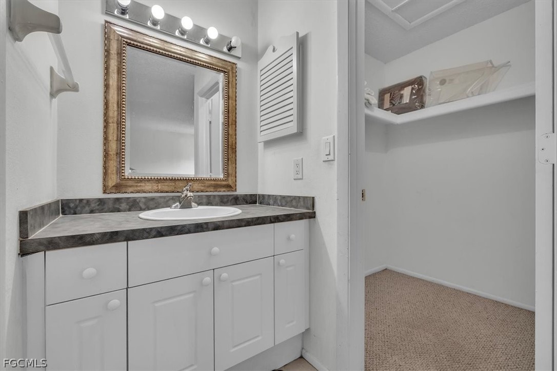 2 Bed Attached for Sale in Pinewood Villas, FL, $125,000 — photo 24