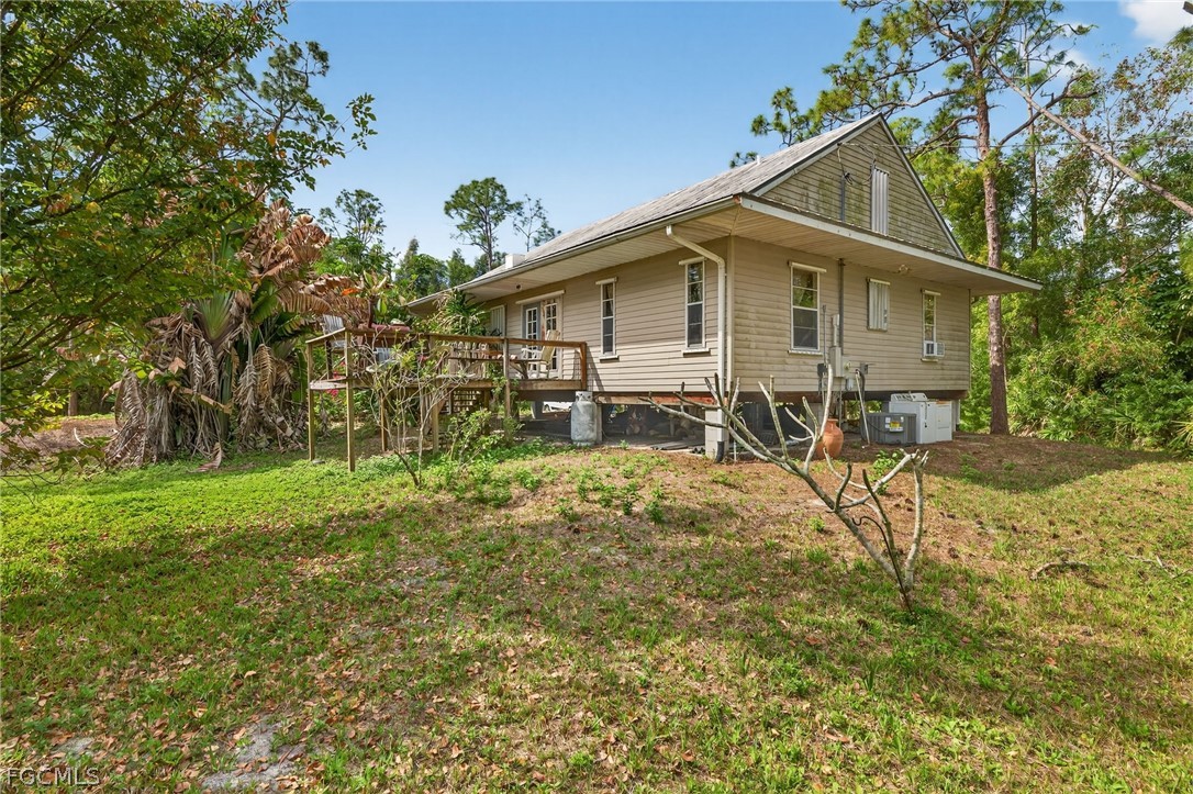 2 Bed SingleFamilyResidence for Sale in Fort Myers, FL — photo 24