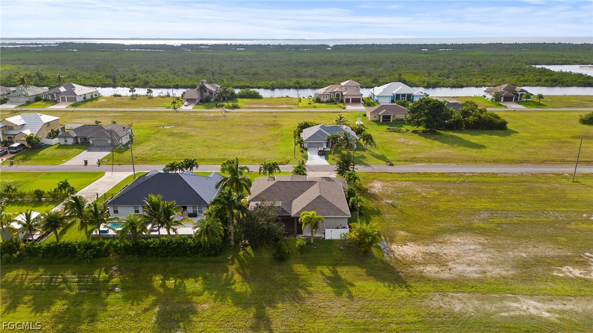 3 Bed Pool Home for Sale in Cape Coral, photo 24