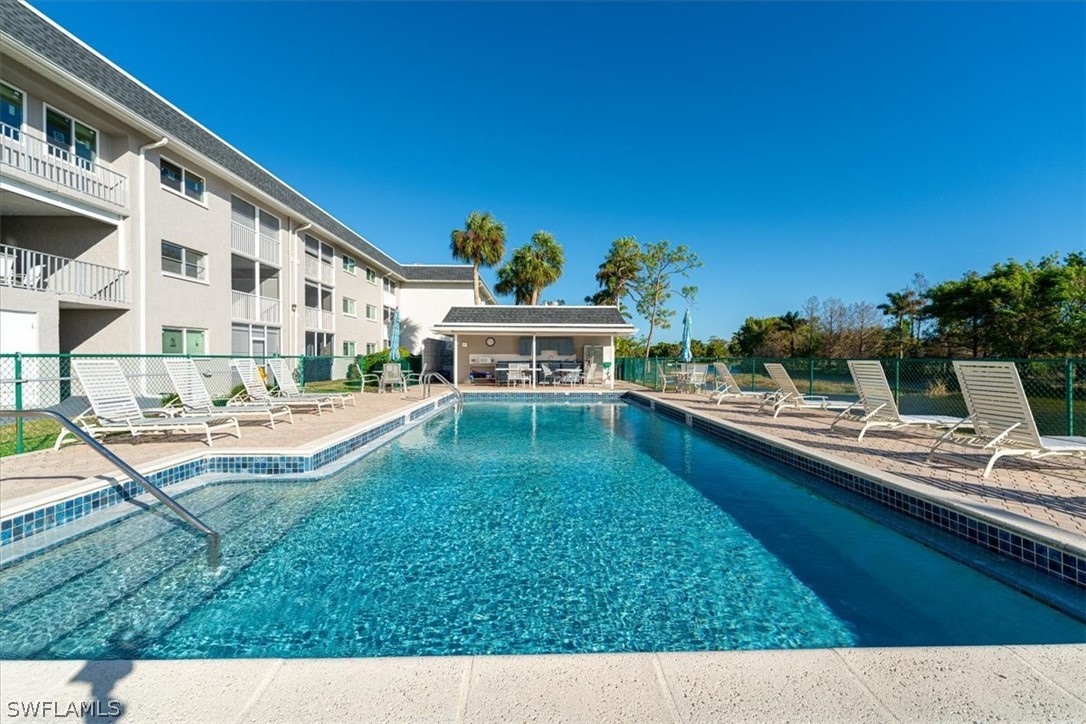 2 Bed Waterfront Home for Sale in Naples, photo 24