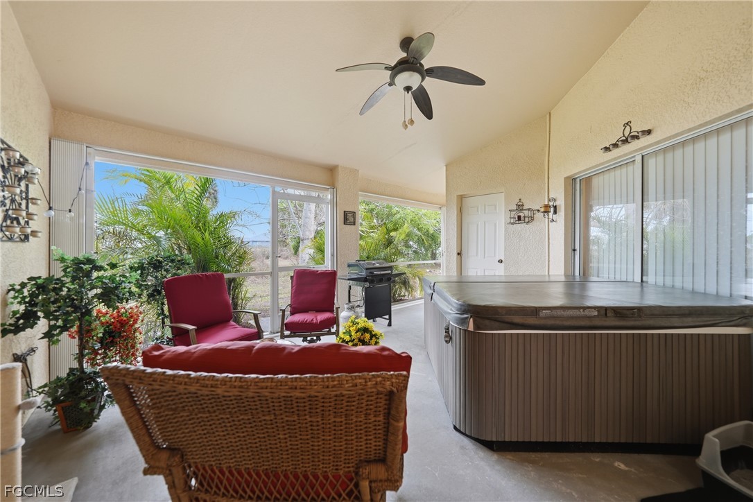 3 Bed SingleFamilyResidence for Sale in Cape Coral, photo 24