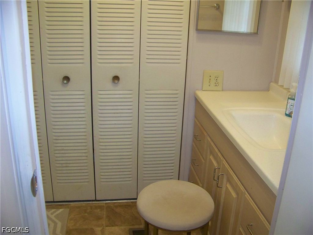 2 Bed ManufacturedHome for Sale in Carriage Village, photo 24