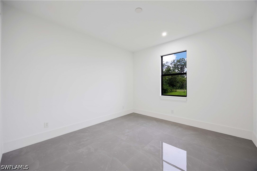 4 Bed SingleFamilyResidence for Sale in Lehigh Acres, photo 24
