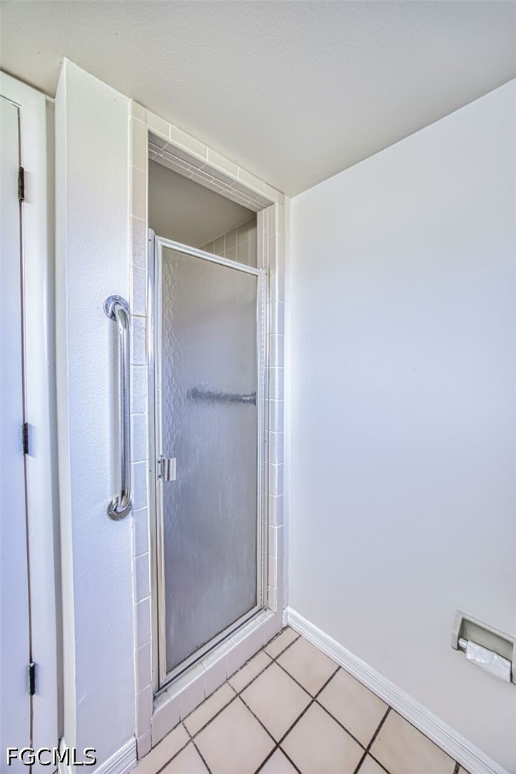 2 Bed Condominium for Sale in Fort Myers, FL, $94,900 — photo 24