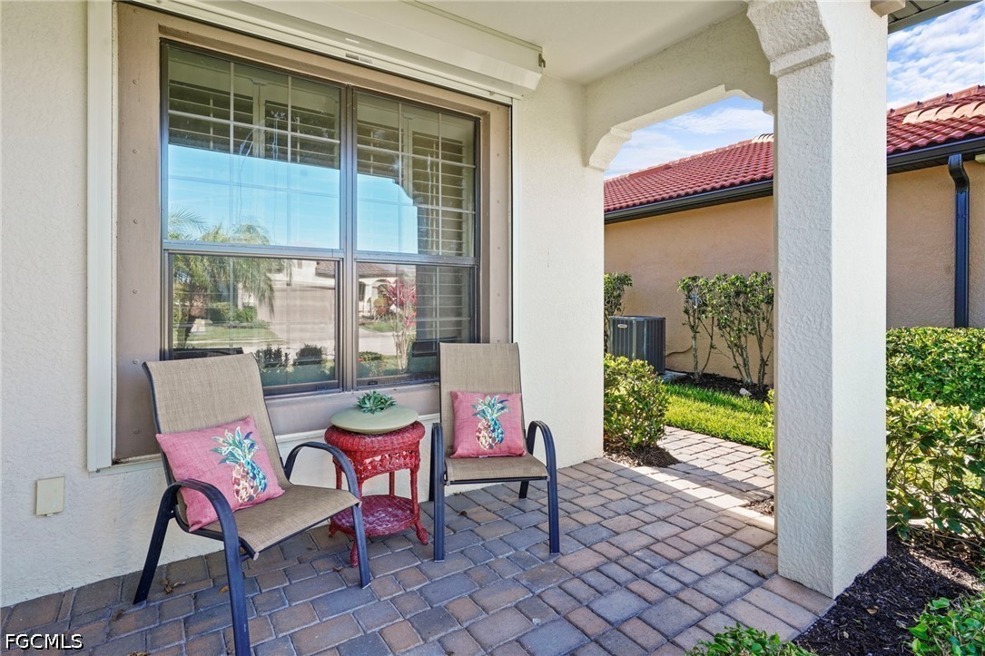 2 Bed Waterfront Home for Sale in Fort Myers, photo 24