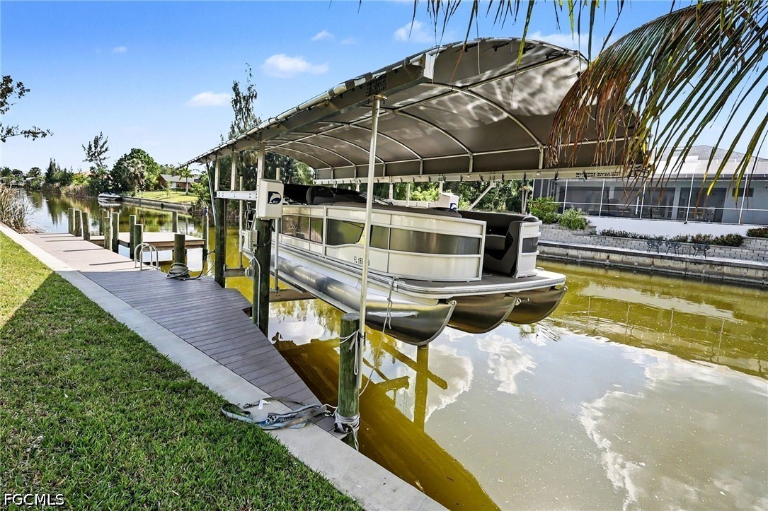 3 Bed Pool Home for Sale in Cape Coral, photo 24