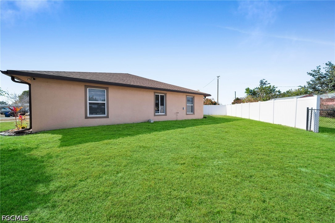 5 Bed SingleFamilyResidence for Sale in Lehigh Acres, FL — photo 24