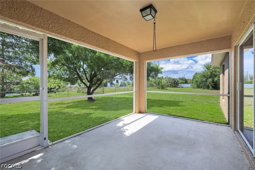 3 Bed SingleFamilyResidence for Sale in Cape Coral, photo 24