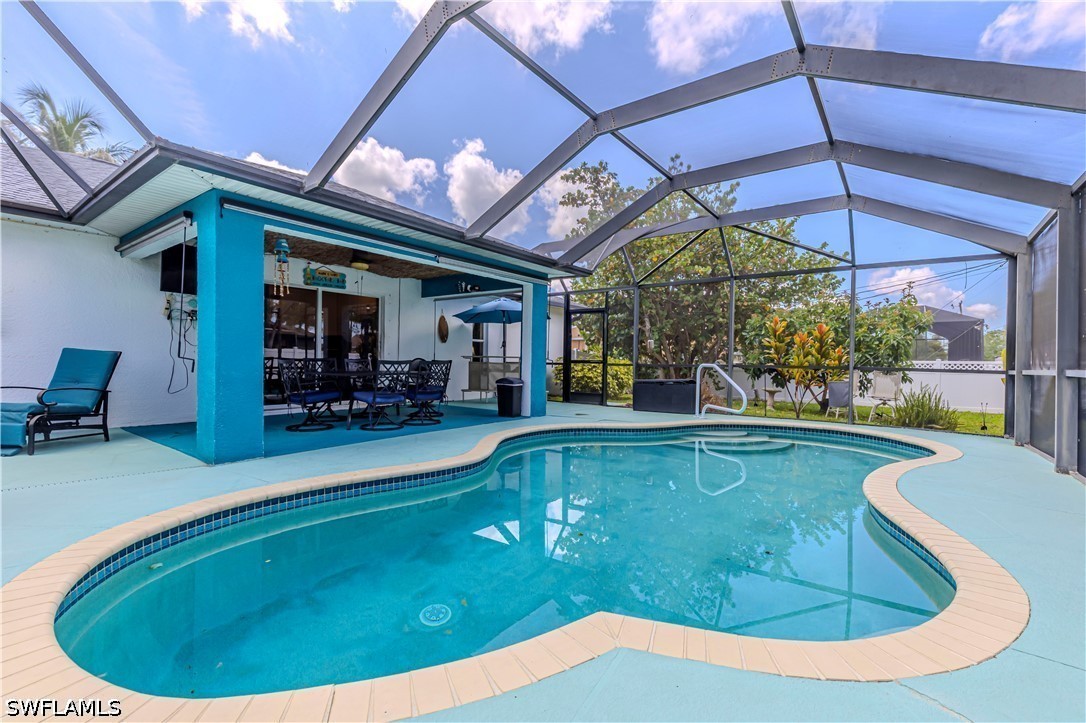 3 Bed Pool Home for Sale in Cape Coral, photo 24