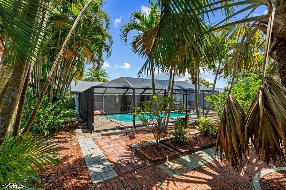 2 Bed Pool Home for Sale in Cape Coral, photo 24