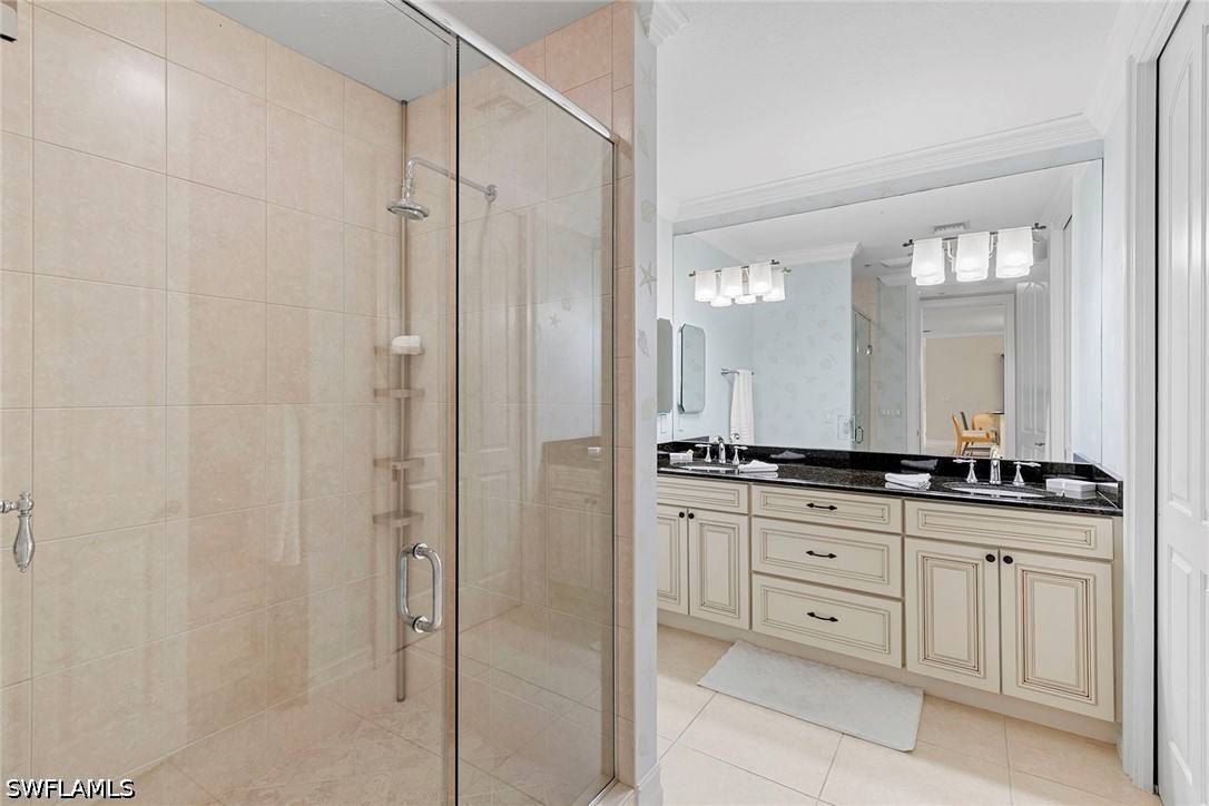 2 Bed Condominium for Sale in Naples, photo 24