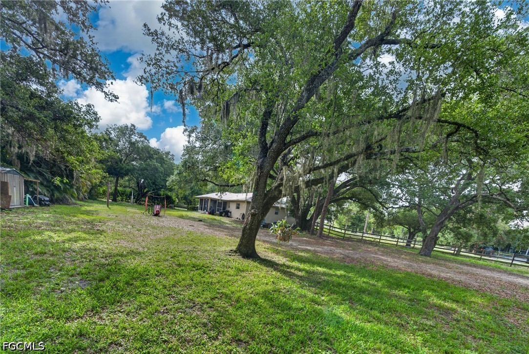 3 Bed SingleFamilyResidence for Sale in Acreage, photo 24