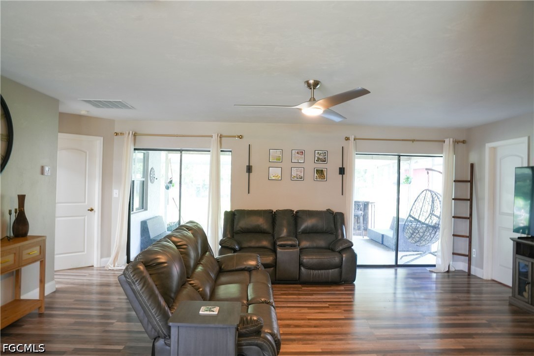 2 Bed SingleFamilyResidence for Sale in Lehigh Acres, photo 24