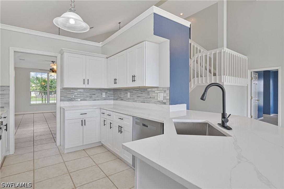 4 Bed Waterfront Home for Sale in Fort Myers, photo 24