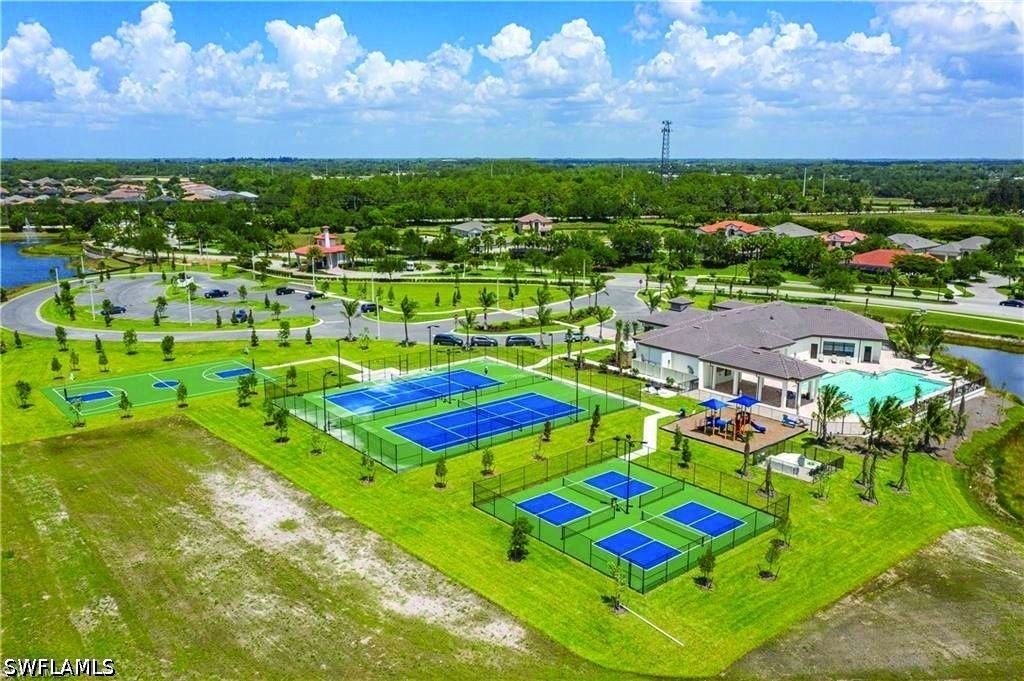 3 Bed Pool Home for Sale in Portico, photo 24