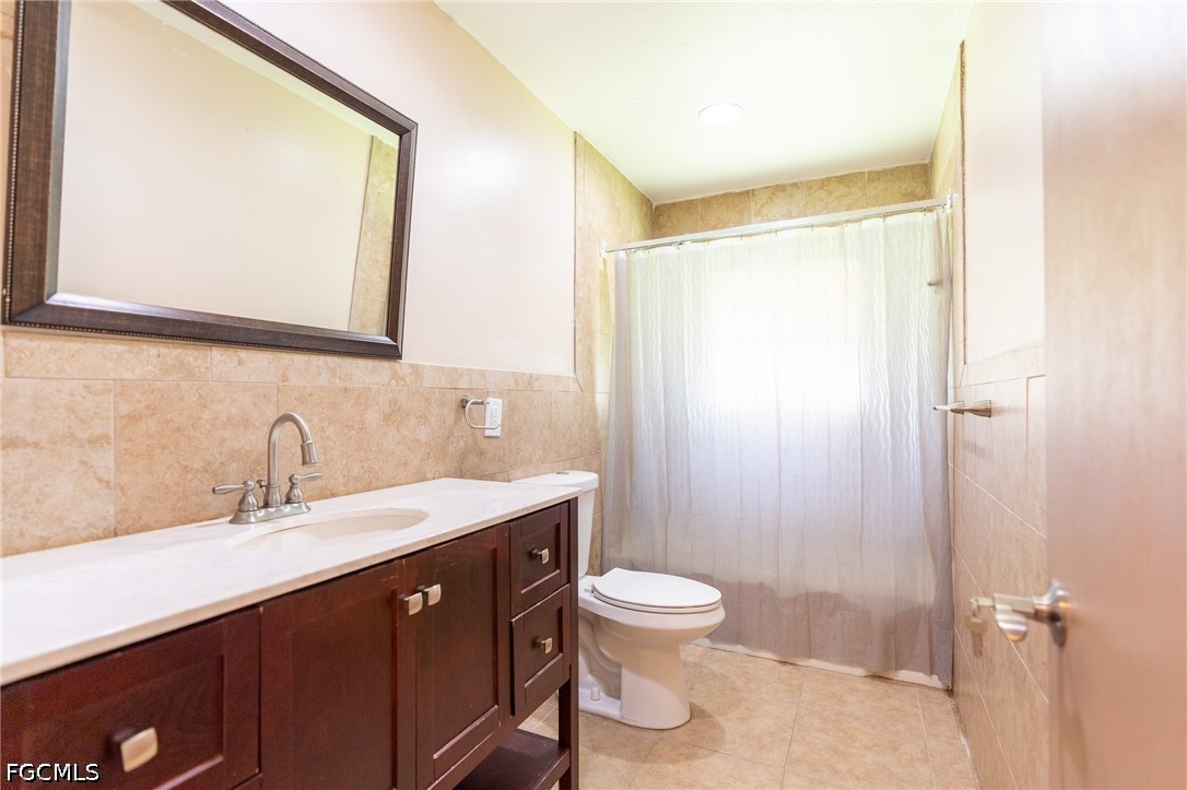 2 Bed SingleFamilyResidence for Sale in Cape Coral, photo 24
