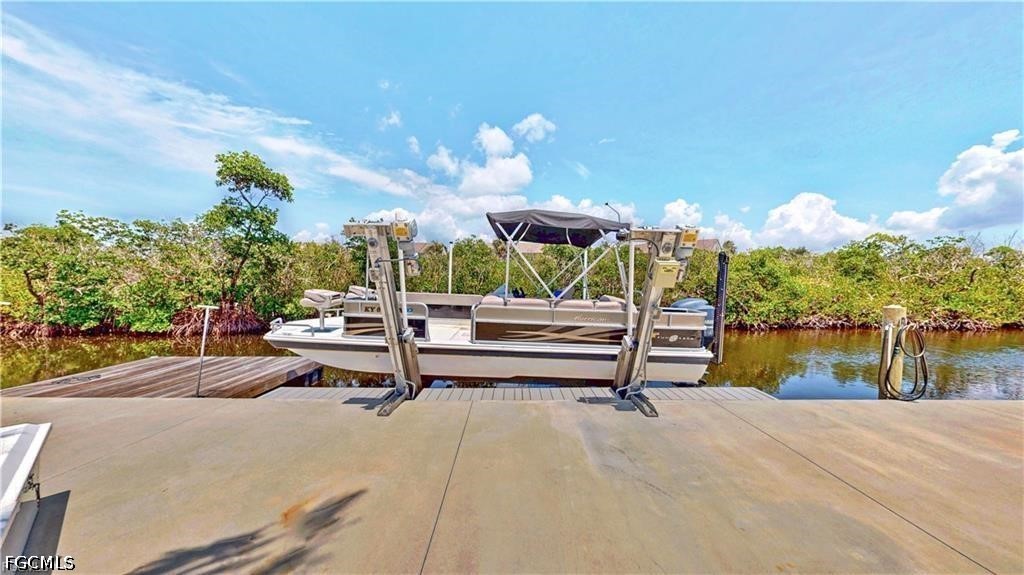 3 Bed Waterfront Home for Sale in Bokeelia, photo 24
