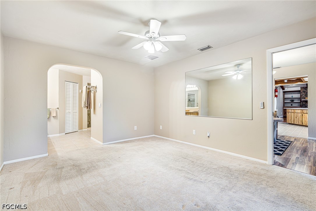2 Bed SingleFamilyResidence for Sale in Fort Myers, photo 24