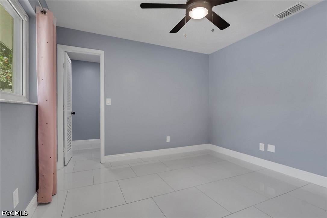 3 Bed SingleFamilyResidence for Sale in Cape Coral, photo 24