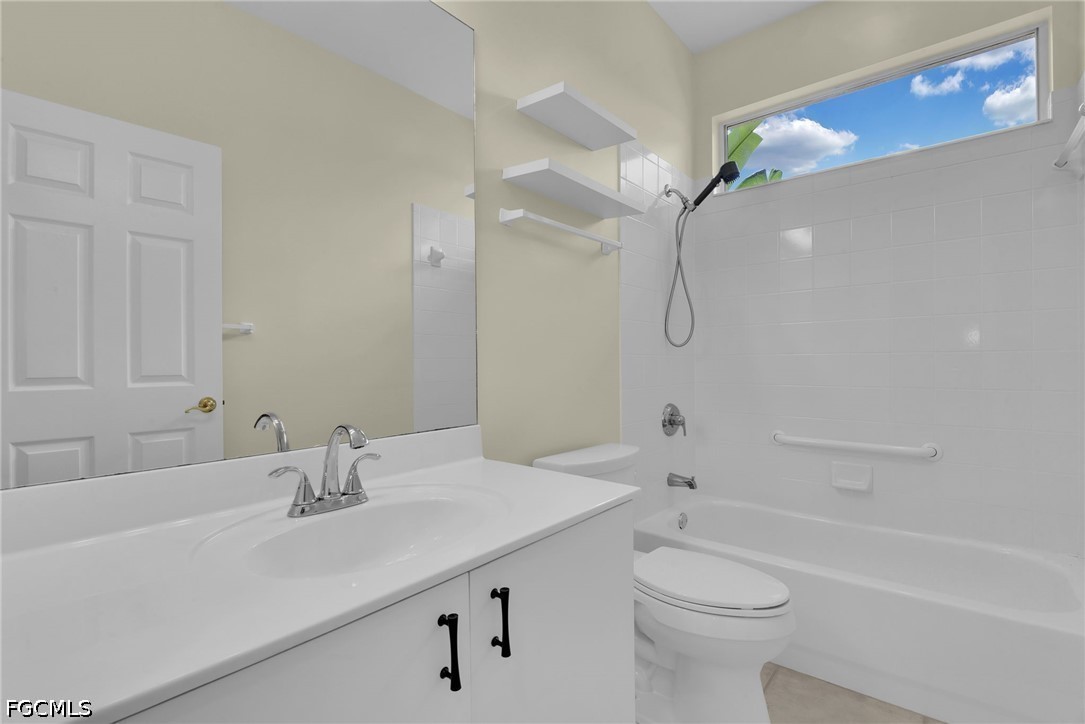3 Bed Waterfront Home for Sale in Fort Myers, FL — photo 24