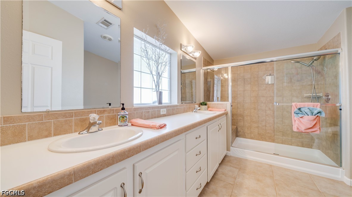 3 Bed Waterfront Home for Sale in Cherry Estates, photo 24