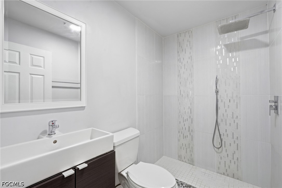 3 Bed SingleFamilyResidence for Sale in Cape Coral, FL — photo 24