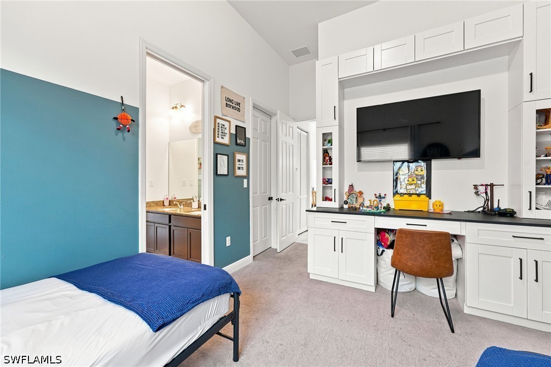 3 Bed SingleFamilyResidence for Sale in Maple Ridge, FL — photo 24