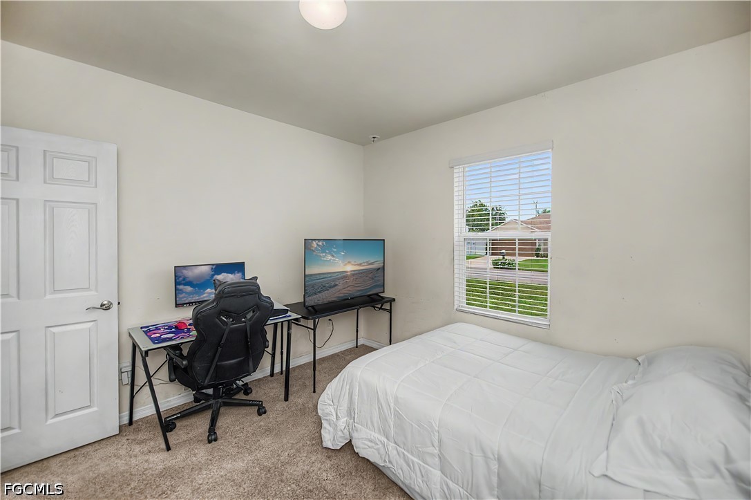 4 Bed SingleFamilyResidence for Sale in Cape Coral, FL — photo 24