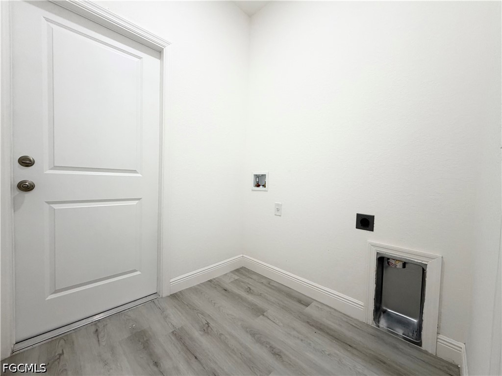 4 Bed SingleFamilyResidence for Sale in Port Labelle, FL — photo 24