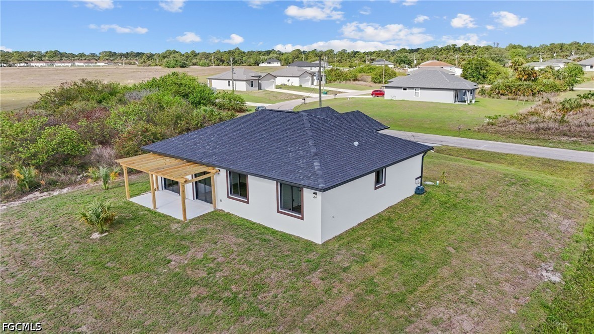 3 Bed SingleFamilyResidence for Sale in Labelle, FL, $2,300 — photo 24
