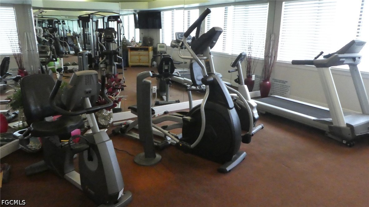 2 Bed Condominium for Sale in Fort Myers, FL, $3,000 — photo 24